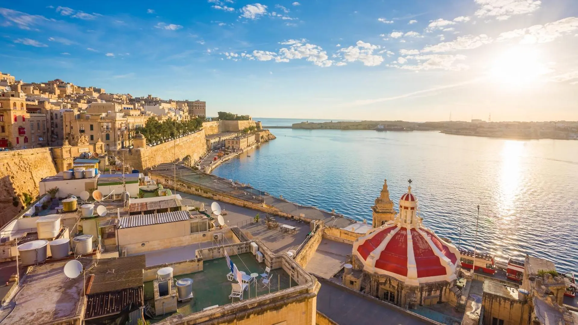 Blue Waves Apartment With Maltese Balcony Valletta